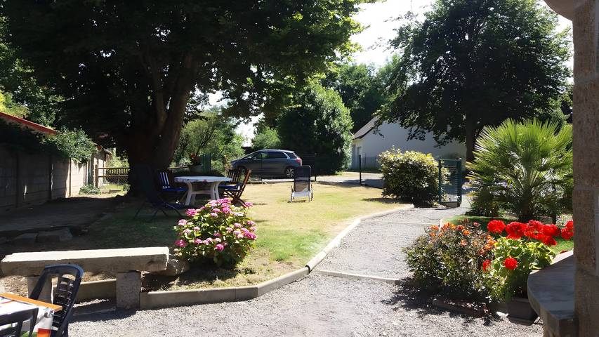 Ferienhaus 'Gite Falaise De Champeaux' mit privatem Garten und Wlan in Champeaux, Mont-Saint-Michel-Bucht