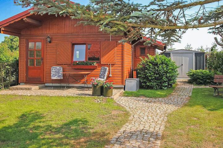 Ferienhaus für 2 Personen, mit Terrasse und Sauna sowie Pool - 1
