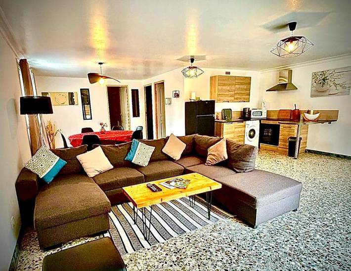 Maison de vacances pour 6 personnes, avec Terrasse ainsi que Jardin et Piscine