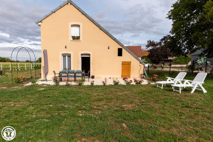 Gîte pour 9 personnes, avec Terrasse et Jardin dans Plancy-l'Abbaye