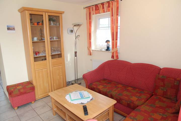 Ferienhaus für 4 Personen, mit Ausblick und Garten sowie Terrasse in Greetsiel - 2