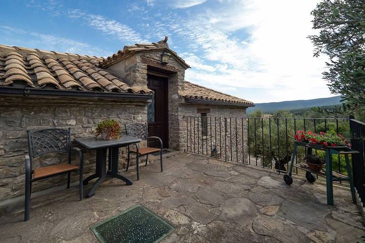 Gîte pour 4 personnes, avec Terrasse et Jardin