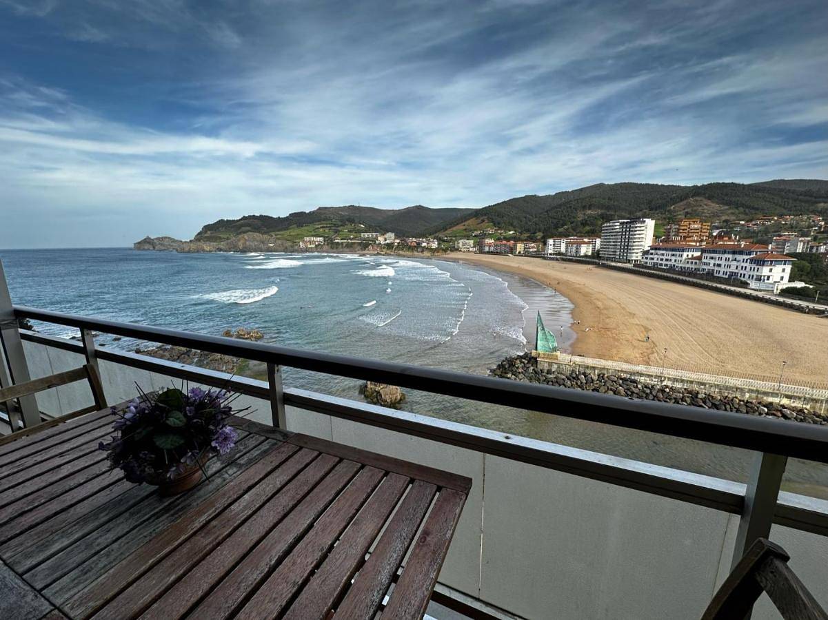 Apartamento entero, Bakio, magnificas vistas a la mar in Bakioko Aritza (Bakio), Baquio