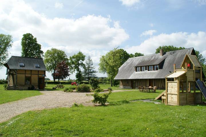 Gîte pour 6 personnes, avec Terrasse et Jardin