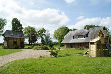 Gîte pour 6 personnes, avec terrasse et jardin à Fresne-le-Plan