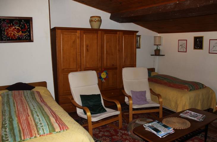 Chambre d’hôte pour 4 personnes, avec piscine et jardin