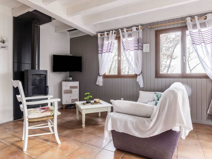 Location de vacances pour 5 personnes, avec vue ainsi que jardin et terrasse, animaux acceptés à Loupiac (Lot) - 4