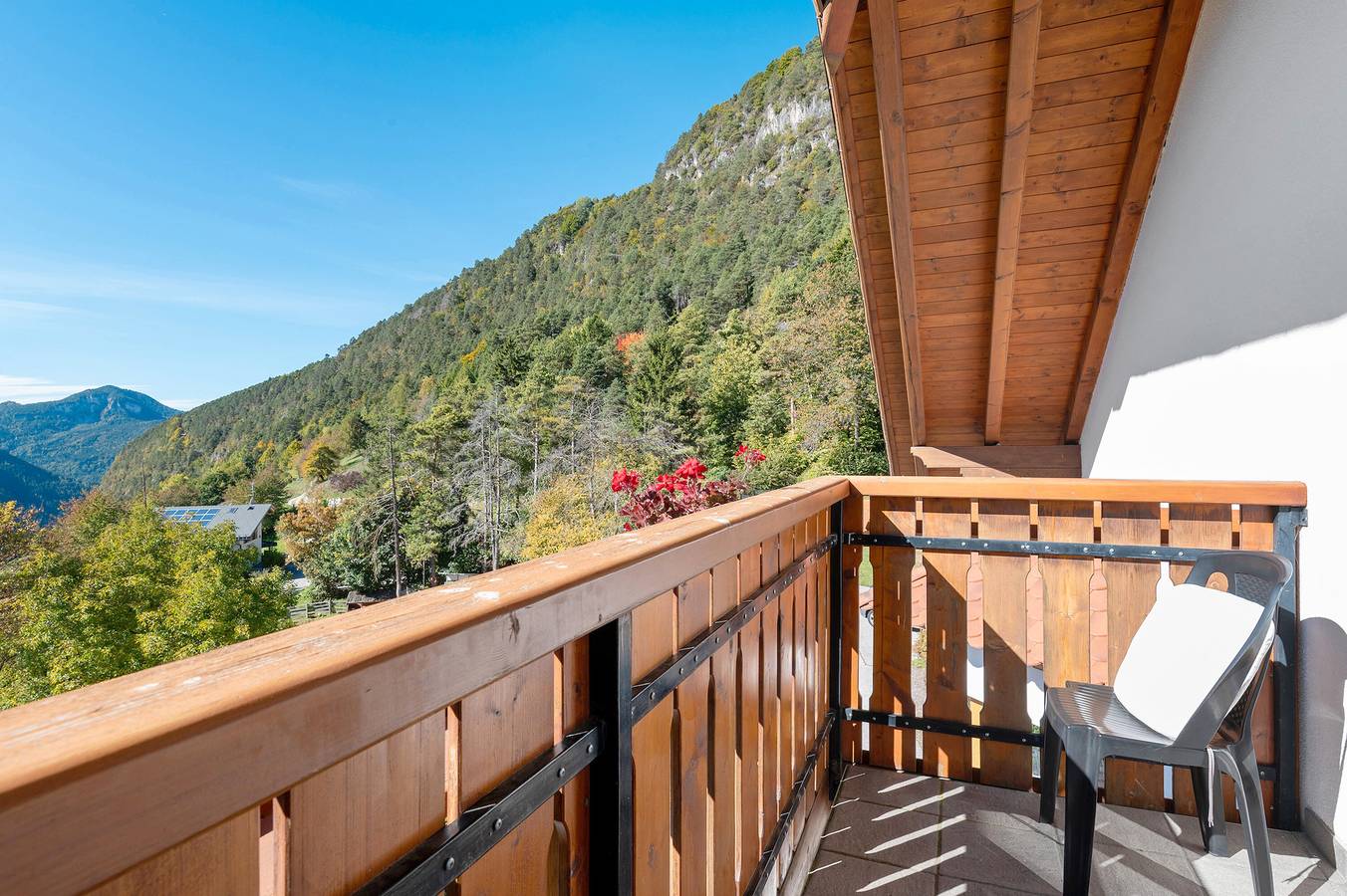 Ganze Wohnung, Apartment 'Melcherhof Schwarzhorn' mit Bergblick, Gemeinschaftsgarten und Wlan in Truden im Naturpark, Südtirol