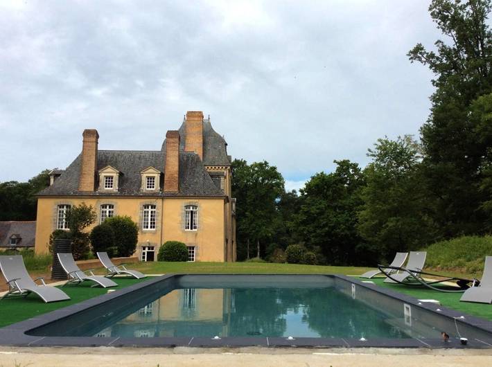 Chambre d’hôte pour 3 personnes, avec Terrasse ainsi que Jardin et Piscine