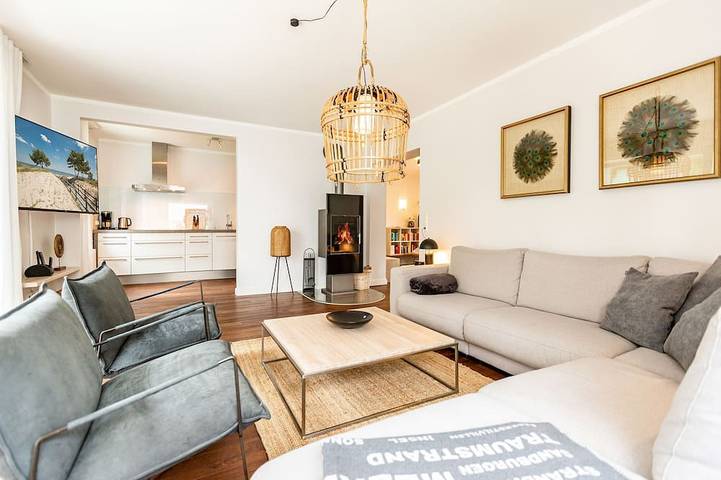 Ferienhaus für 8 Personen, mit Sauna und Balkon sowie Garten, mit Haustier