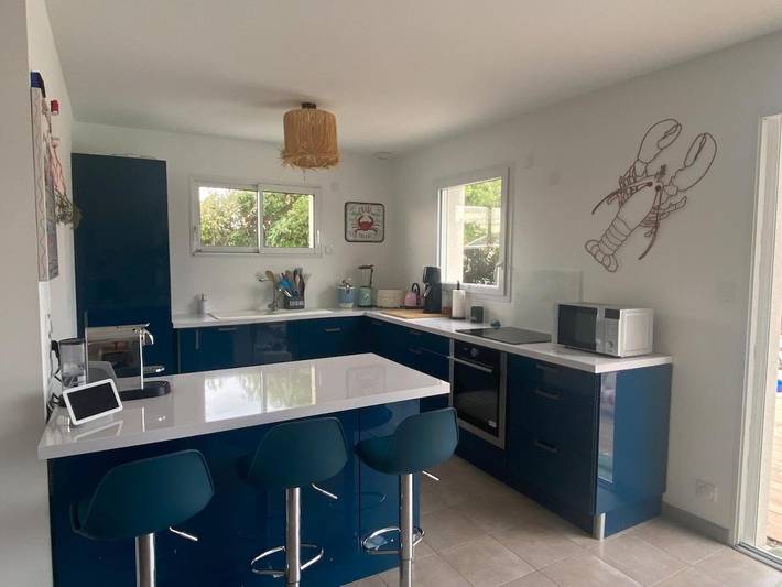 Location de vacances pour 8 personnes, avec jardin ainsi que piscine et jacuzzi à Saint-Benoist-sur-Mer - 3