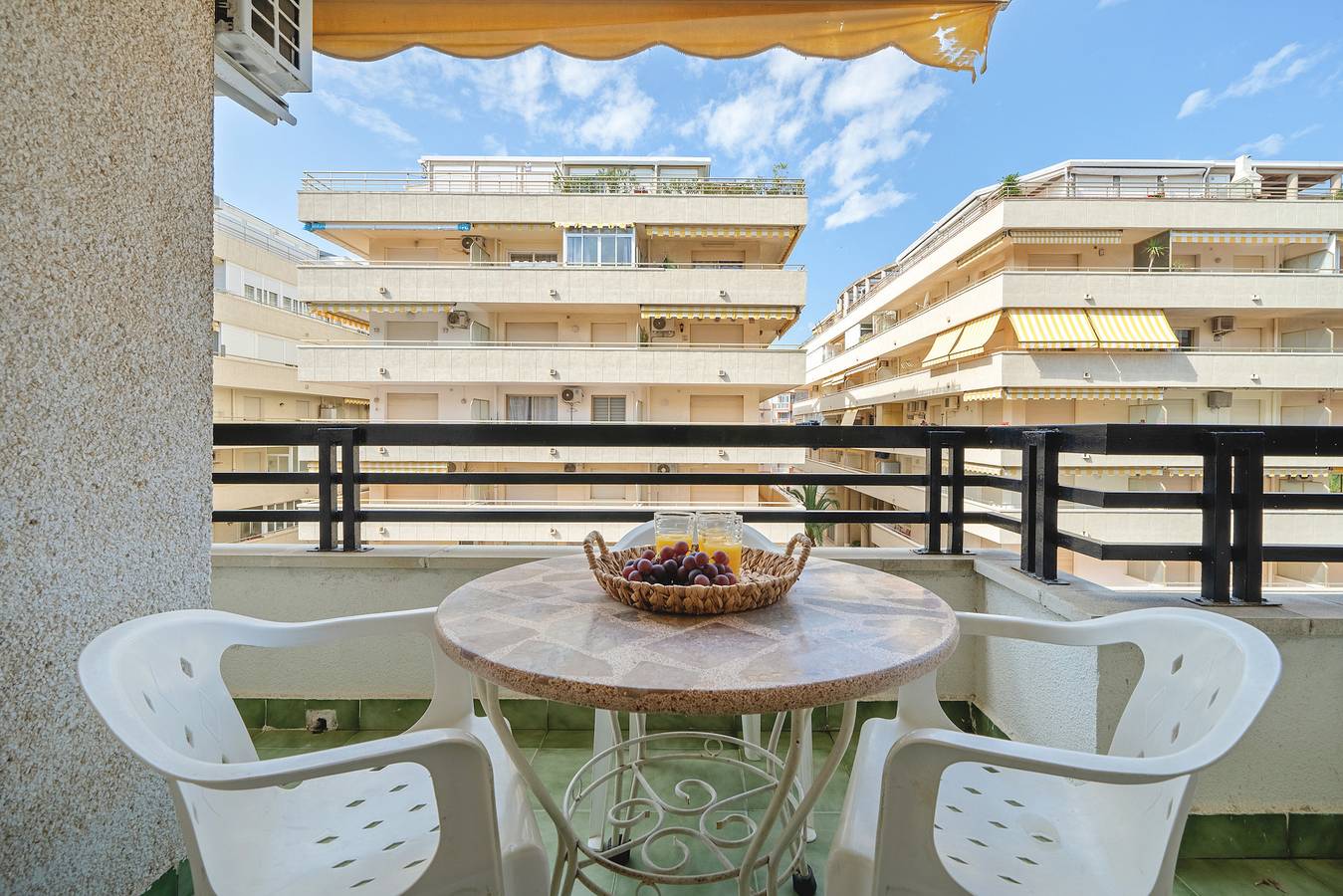 Apartamento entero, Bahia Ii  Apartment in La Pineda, Platja de la Pineda