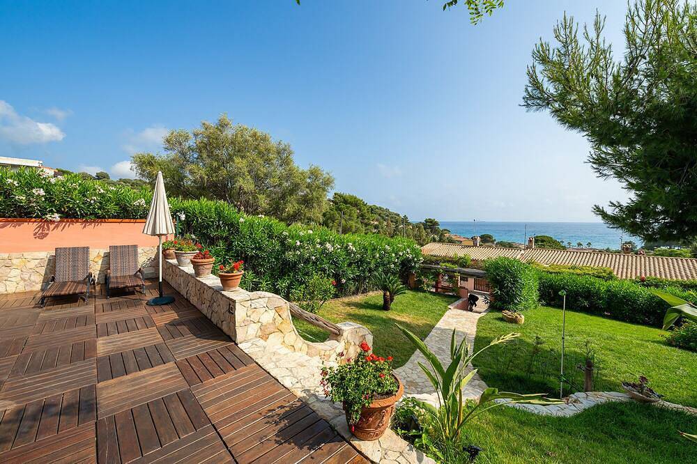 Villa Kala Nostra sul mare,150m e 5m a piedi da  spiggia  Kal'emoru/Villasimius in Geremeas, Cagliari e Dintorni