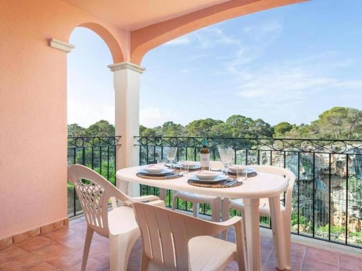 Ferienwohnung am Strand für 4 Personen, mit Garten in Cala Pi