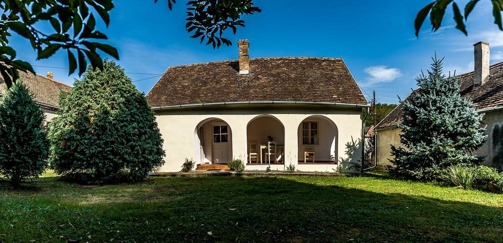Villa for 4 people, with Balcony and Terrace as well as Yard in Hungary