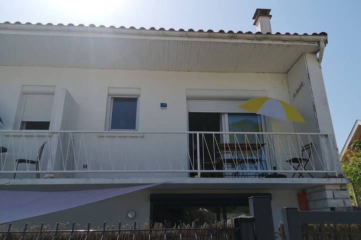 Holiday apartment for 4 people, with garden and balcony - 1