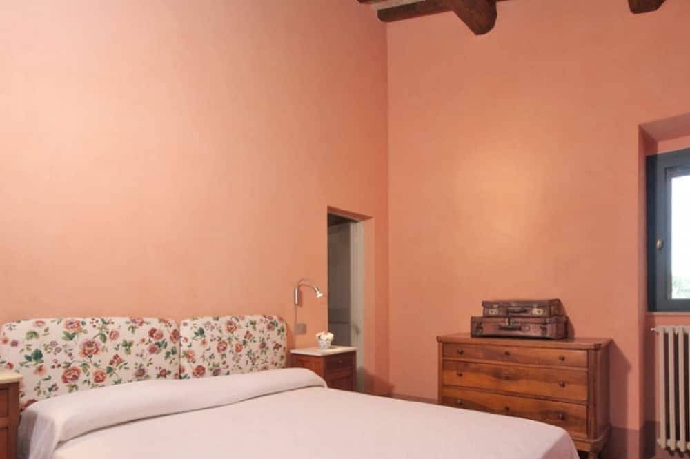 Bagnoletto, splendid farmhouse in the open countryside in Orte, Terni Provinz