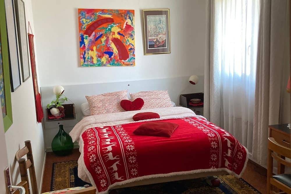Apartamento entero, Appartement duplex spacieux et calme, proche paris, au vert in Fontenay-sous-Bois, Valle del Marne