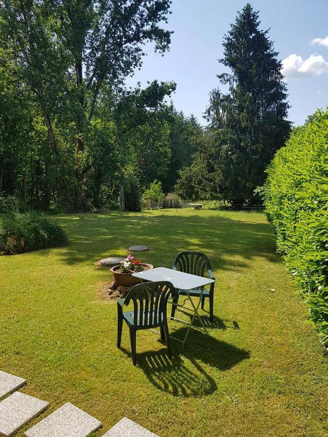 Location de vacances pour 2 personnes, avec jardin ainsi que terrasse et vue à Capdrot - 4