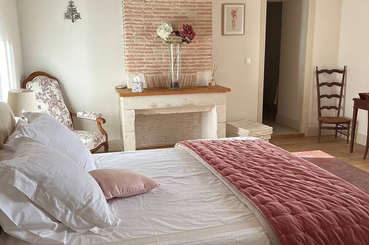 Chambre d’hôte pour 2 personnes, avec jardin à Saint-Privat-des-Prés