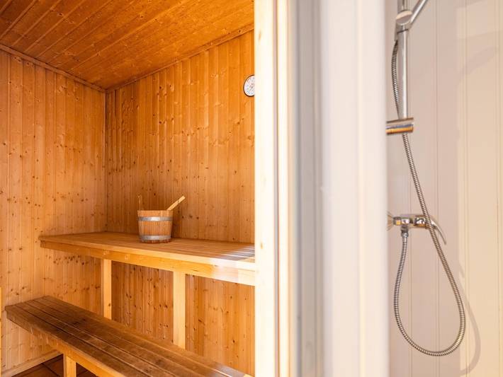 Ferienhaus für 8 Personen, mit Terrasse und Sauna sowie Pool, mit Haustier an der Müritz - 2
