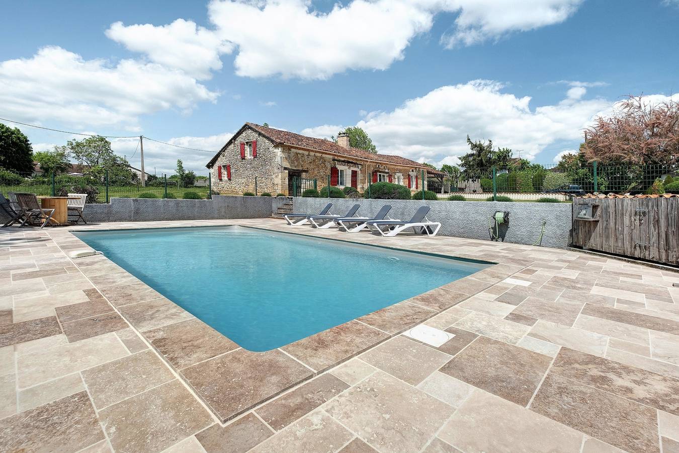 Steinhaus mit privatem Pool und Garten – Charme & Komfort in der Dordogne in La Chapelle-Gonaguet, Périgord Blanc