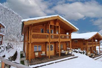 Chalet für 12 Personen, mit Sauna und Balkon sowie Whirlpool und Garten, mit Haustier in Krimml