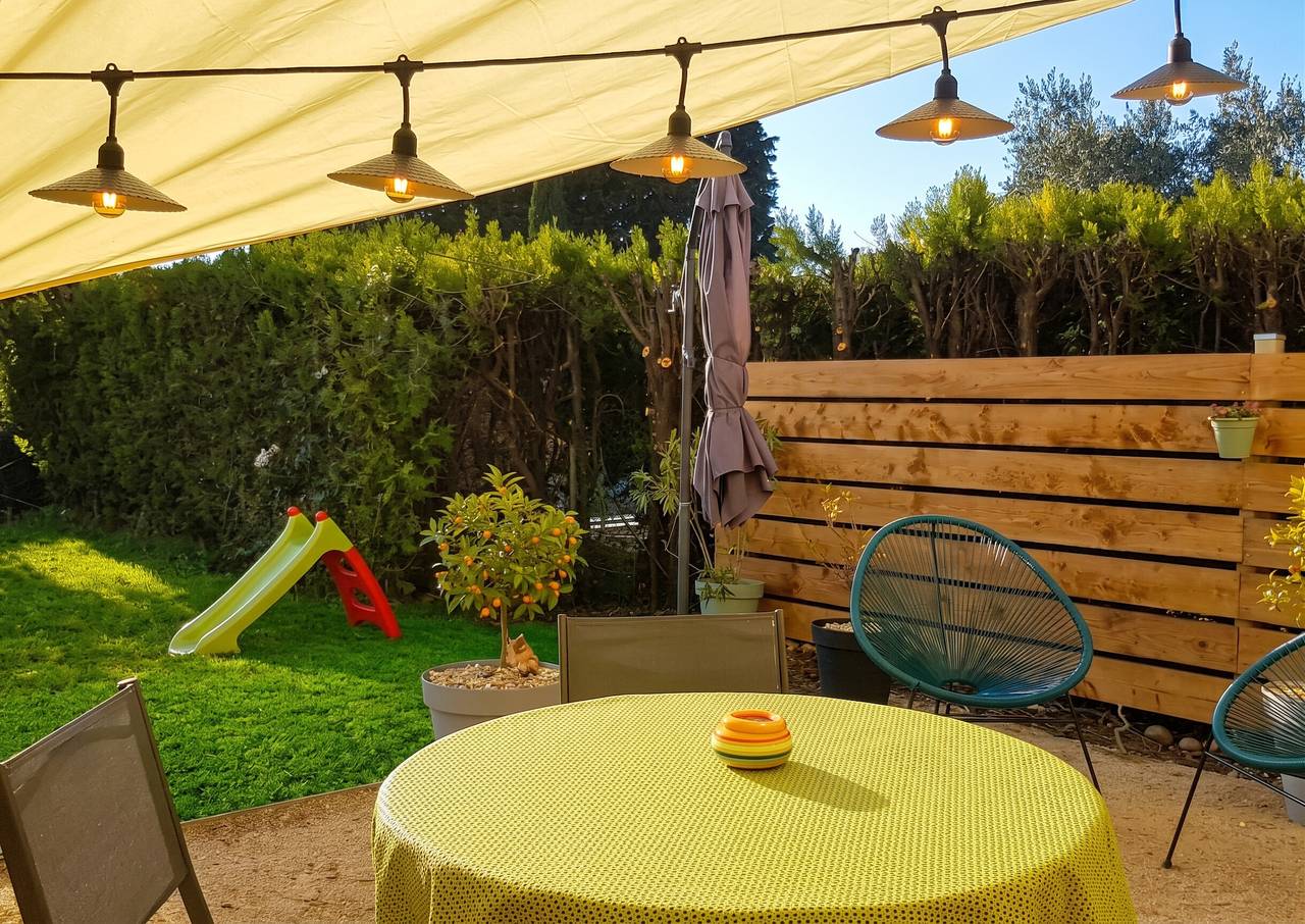 Acogedora casa con jardín en Pierrelatte, 28 m², 2 pers. in Pierrelatte, Región de Nyons