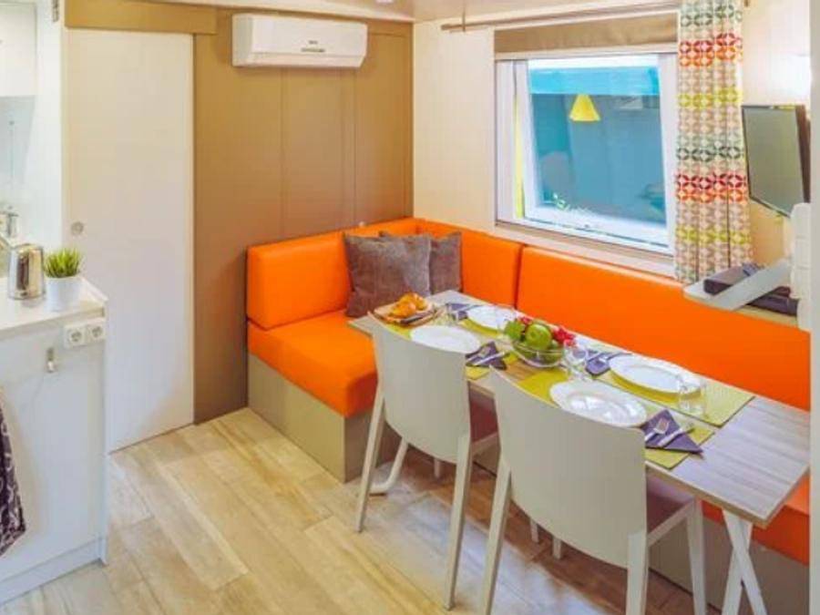 Camping Marvilla Parks Friese Meren - Mobilheim 7 personen - Premium Plus 3 Zimmer Lounge in Ijsselmeer