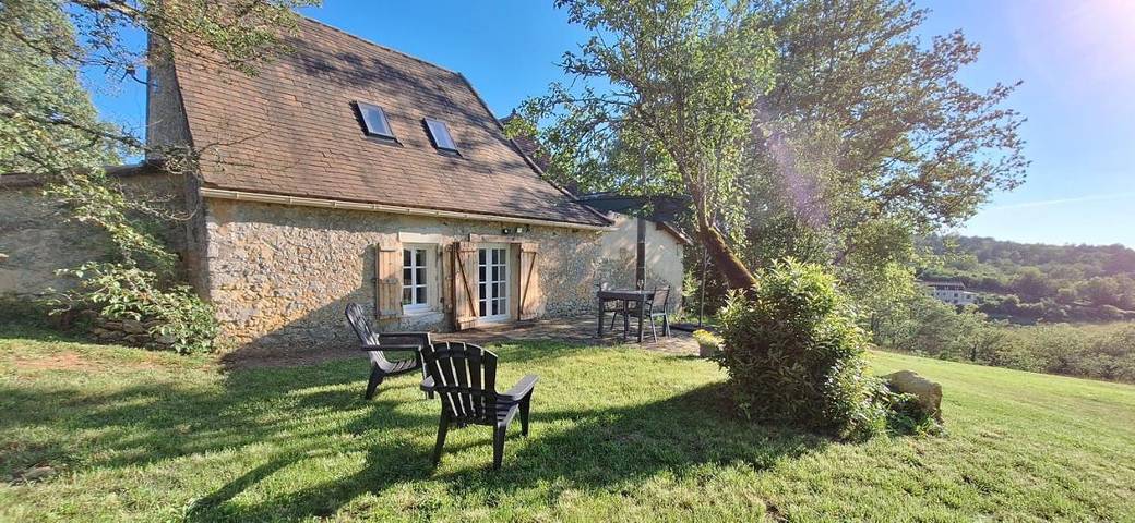 Location de vacances pour 4 personnes, avec jardin et vue à Sainte-Foy-de-Longas - 3