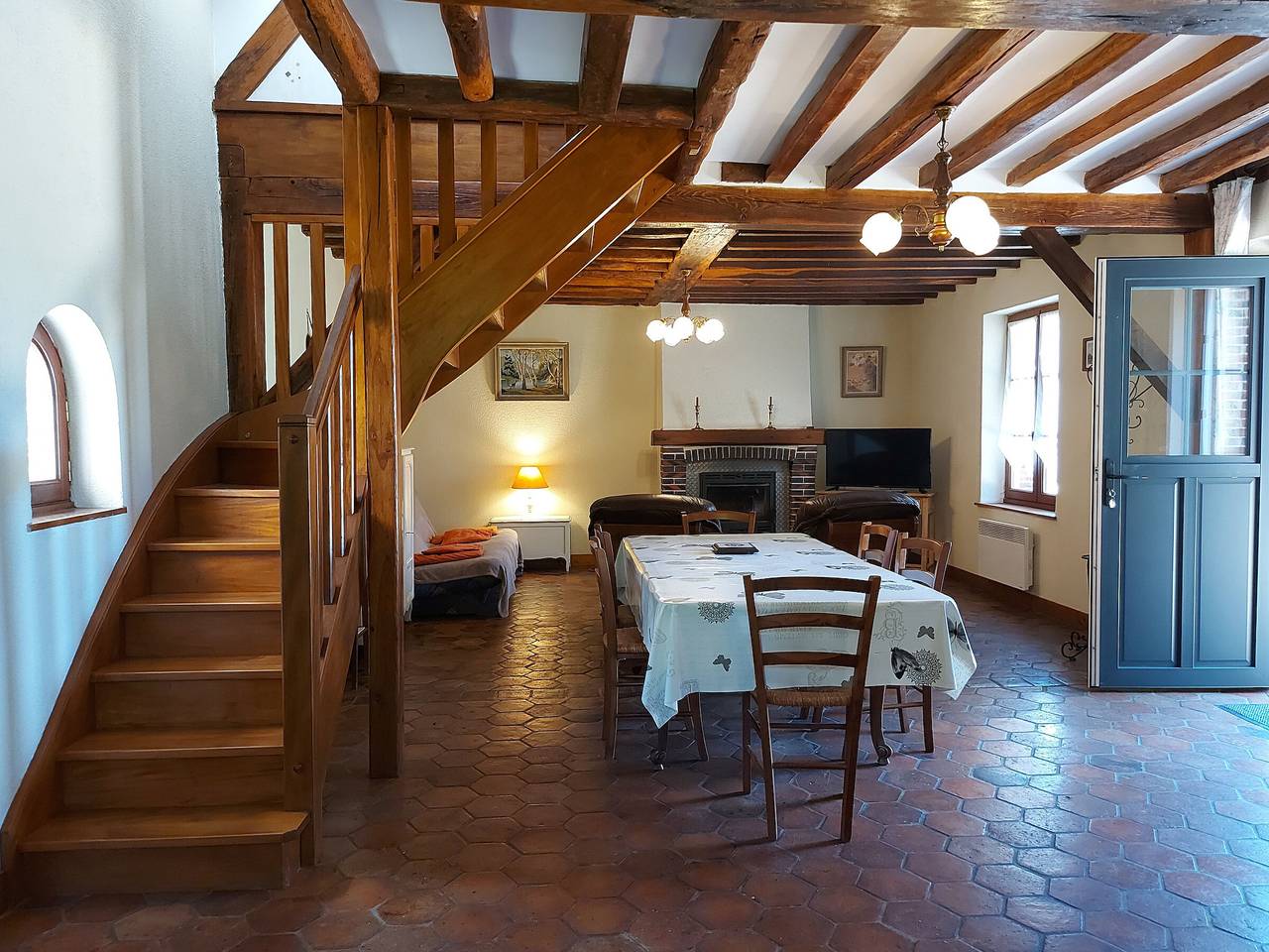 Charmantes Ferienhaus mit Garten und Kamin, ideal für Familien in Dreux und Umgebung