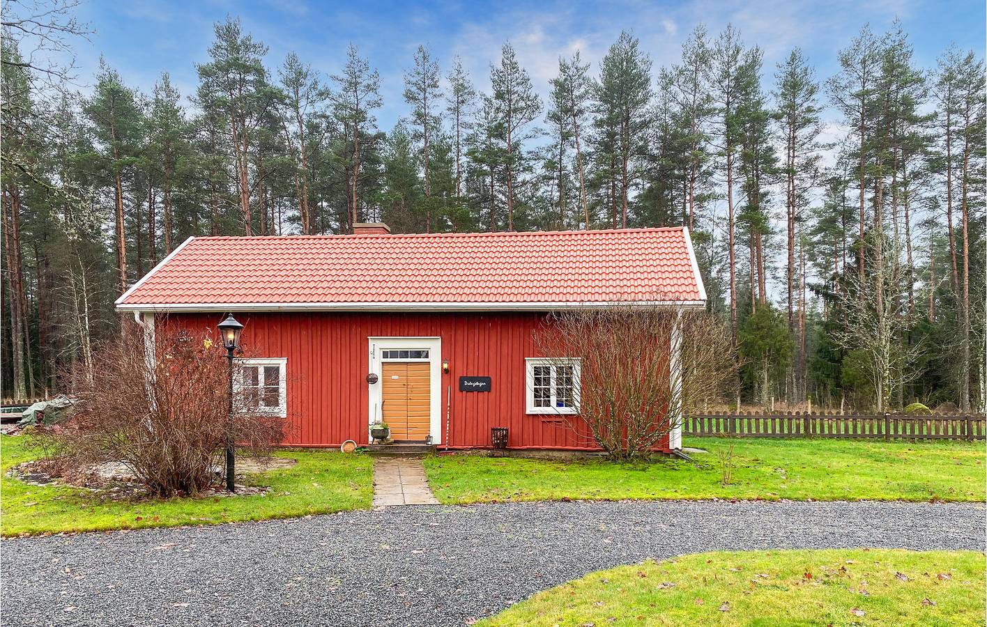 Hus för 4 Personer, med terass och trädgård