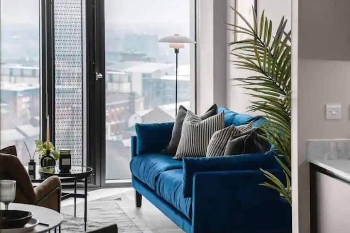 Entire apartment, Your Perfect Stay l The Mercian Bldg., 218 Broad Street, Birmingham B15 1Ay in Birmingham, Birmingham Area