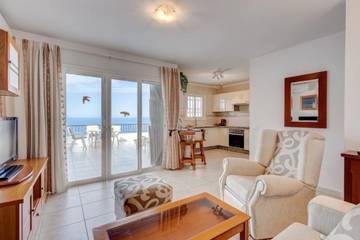 Apartment for 4 People in Acantilados de los Gigantes, Santiago del Teide, Photo 3