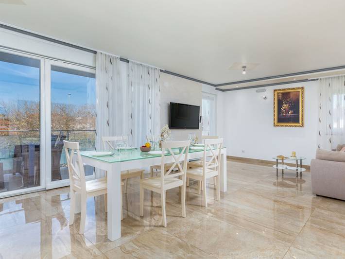 Ferienhaus für 16 Personen, mit Terrasse in Umag - 4