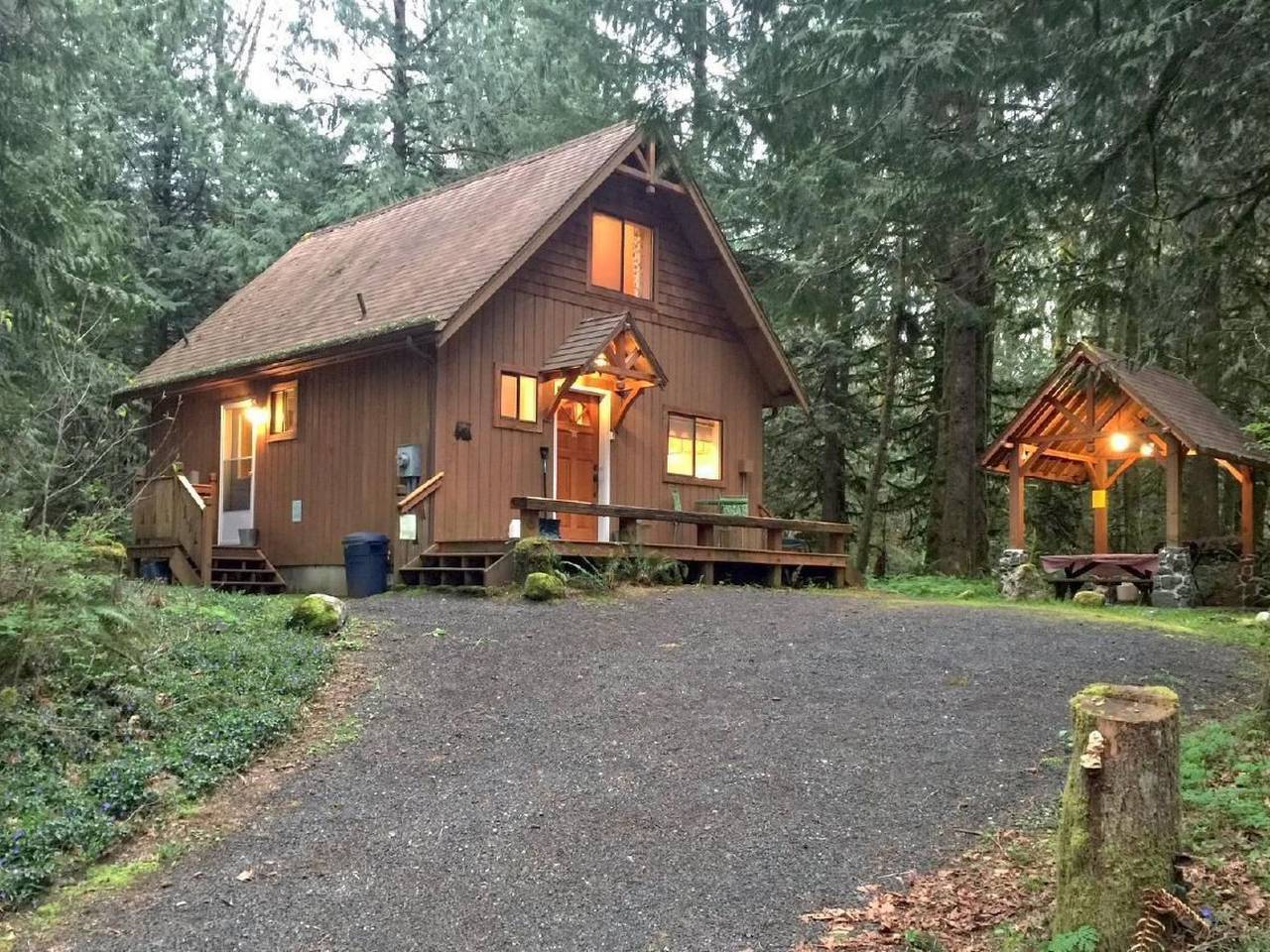 Hütte am See mit Whirlpool, Haustiere Ok, Seezug in Bosque Nacional de Mount Baker-Snoqualmie