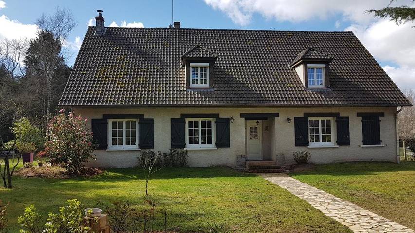 Chambre d’hôte pour 7 personnes, avec Jardin et Bassin pour enfant ainsi que Piscine et Vue