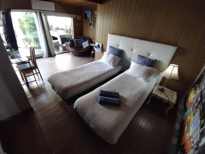 Gîte pour 6 personnes, avec terrasse à Maia - 4