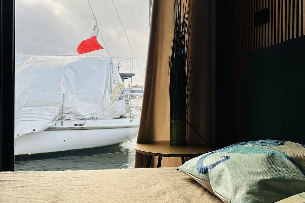 Premium Hausboot Blaue Lagune in Lübeck (Stadt), Lübeck