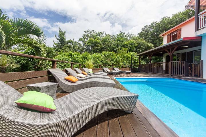 Villa pour 10 personnes, avec balcon et piscine en Guadeloupe