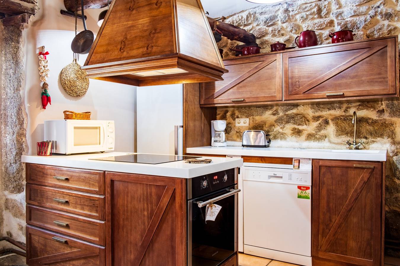 Casa de vacaciones 'La Cantina' con vistas a la montaña in Villar de Corneja, Provincia de Ávila