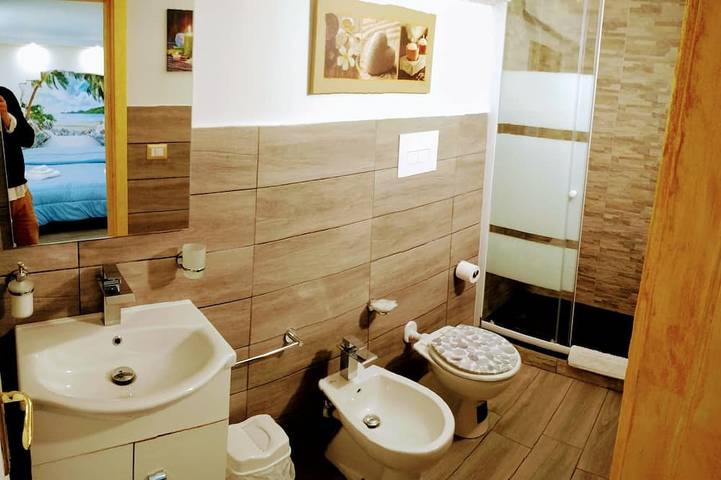 Apartamento entero, 🤩 Aplicación Maravillosa. A Con Piscina Y Jardín Con Vista Capri Y Costa Amalfitana in Agropoli, Cilento Coast