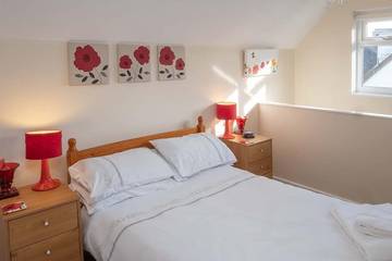 Chalet for 5 People in Nettlestone and Seaview, Isle of Wight, Photo 2