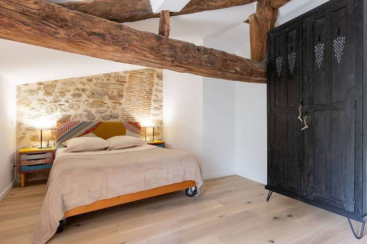 Gîte rénové en bord de Sèvre avec jardin partagé, pour 6 personnes, proche de Puy du Fou in Mortagne-sur-Sèvre, Vallée de la Loire