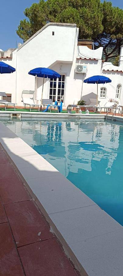 Maison d’hôte pour 3 personnes, avec jacuzzi et sauna ainsi que piscine et jardin dans Ischia - 3