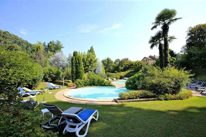 Ferienwohnung für 5 Personen, mit Pool und Seeblick sowie Ausblick und Balkon im Piemont - 3