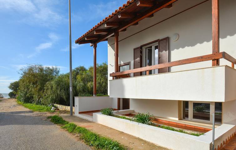 Casa vacanza per 8 persone, con Terrazza e Giardino a Casuzze