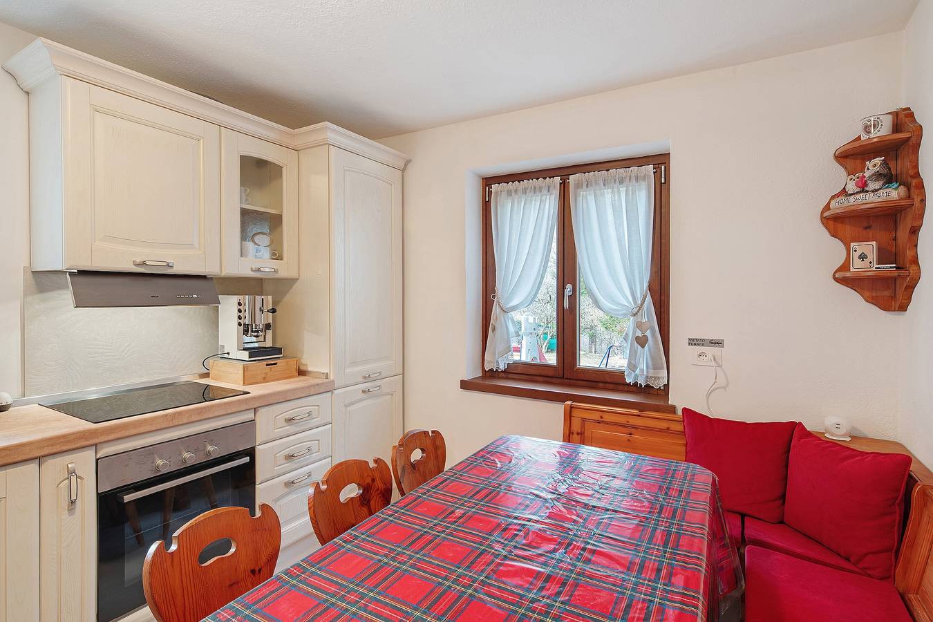 Holiday Home 'Ciasa Civetta' with Mountain View, Private Terrace and Wi-Fi in Monte Civetta, San Tomaso Agordino