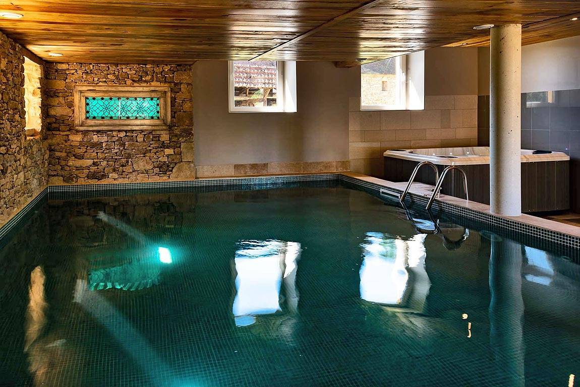 Gîte, piscine intérieure, hammam, spa in La Chapelle-Aubareil, Périgord Noir