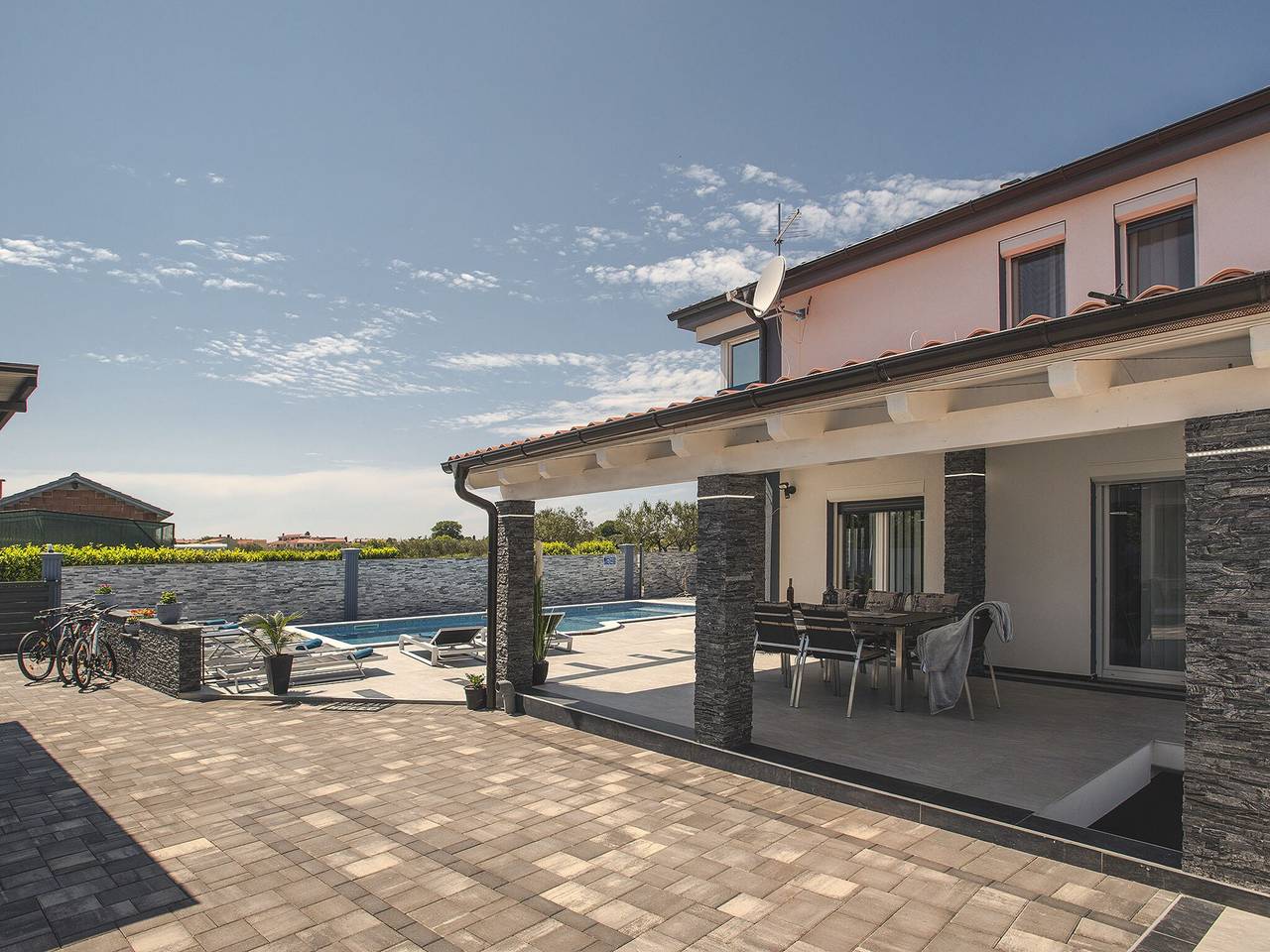 Villa in Fažana nahe Strand mit Pool in Fazana, Südküste Istrien